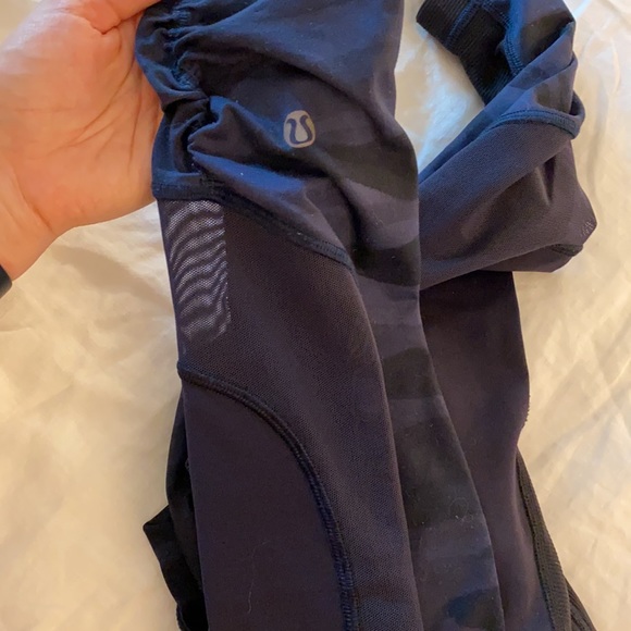 Lululemon Camo Leggings - Picture 7 of 7